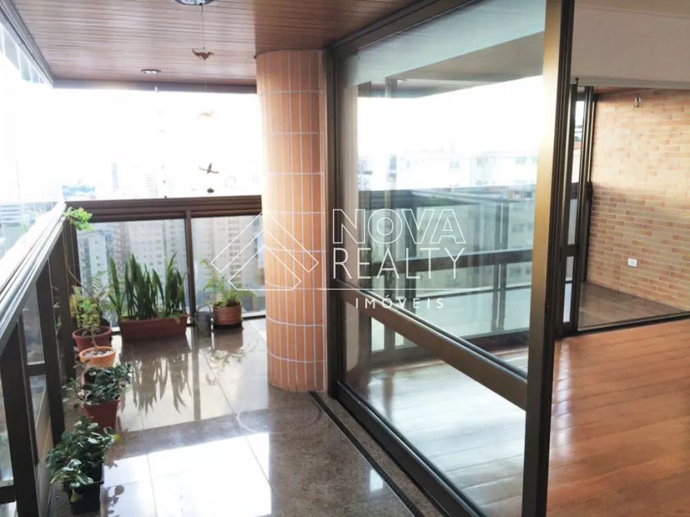 Apartamento, 4 quartos, 240 m² - Foto 1