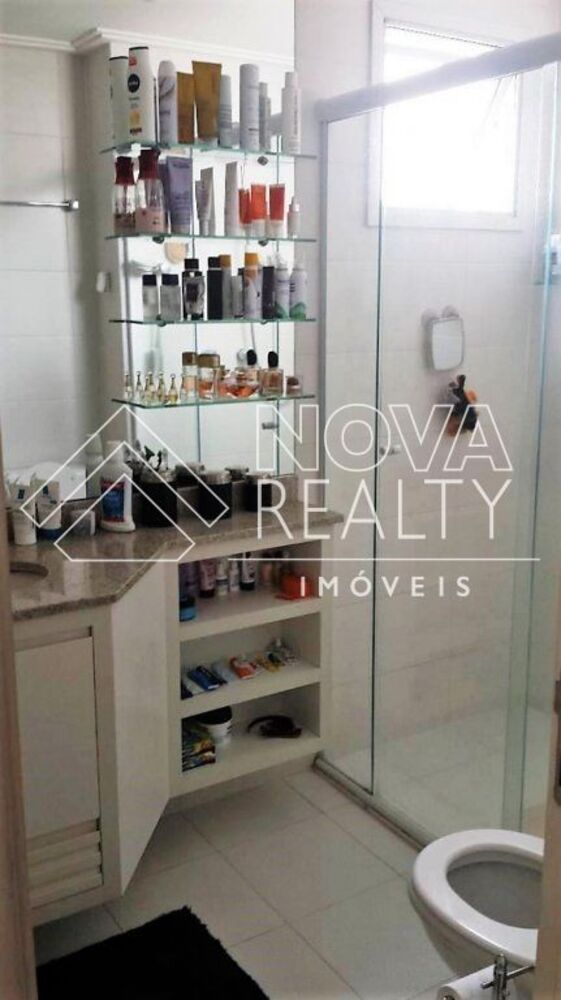 Apartamento para alugar com 3 quartos, 121m² - Foto 8