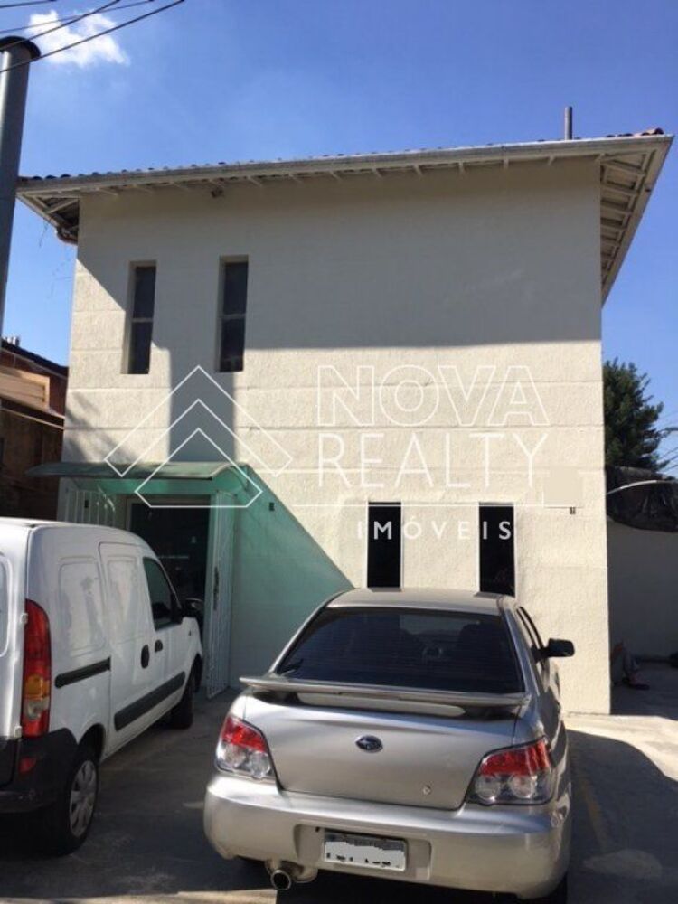Casa, 3 quartos, 180 m² - Foto 1