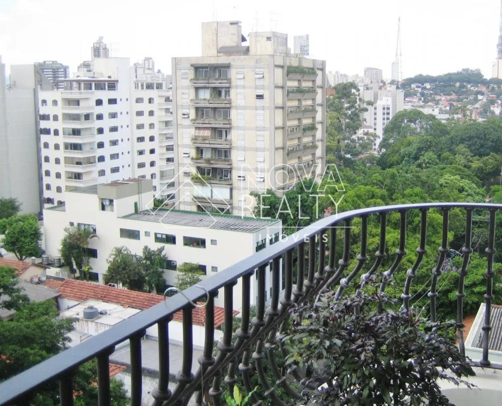 Apartamento, 4 quartos, 206 m² - Foto 1