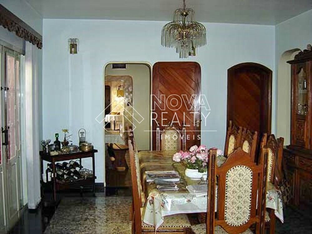 Casa à venda e aluguel com 3 quartos, 790m² - Foto 2