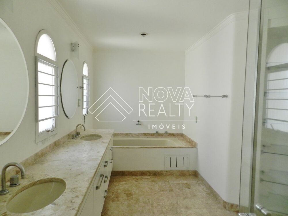 Apartamento, 4 quartos, 279 m² - Foto 1