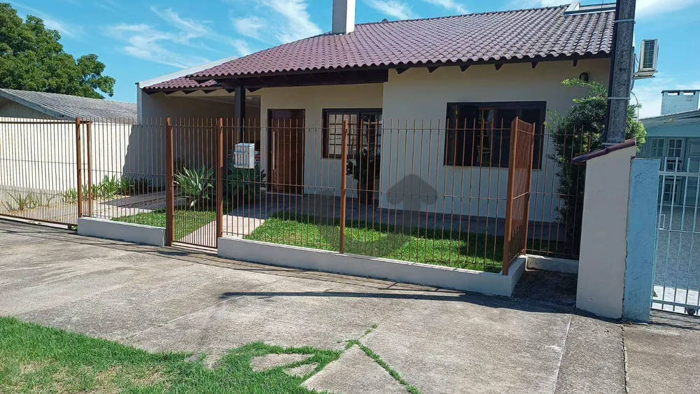Casa, 3 quartos, 196 m² - Foto 1