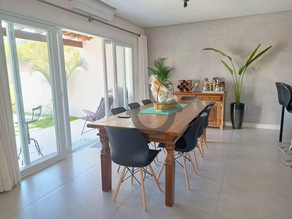 Casa, 3 quartos, 181 m² - Foto 1