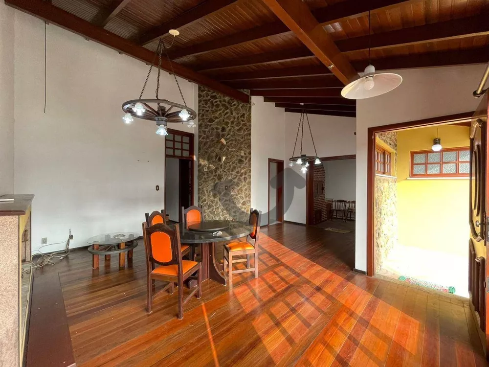 Casa à venda com 3 quartos, 88m² - Foto 3