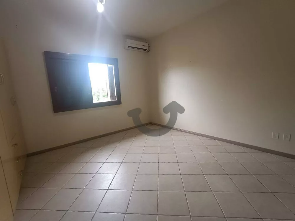 Casa à venda com 3 quartos, 170m² - Foto 4