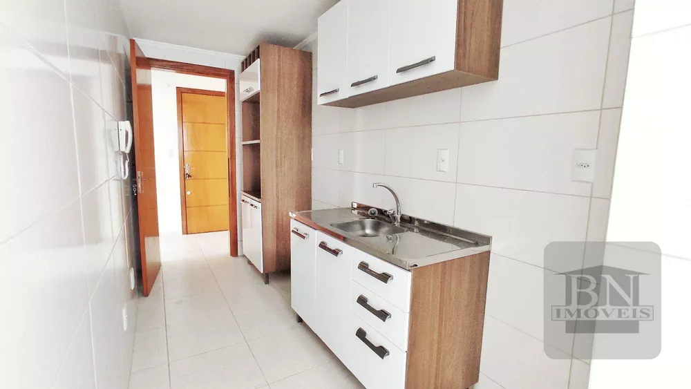 Apartamento para alugar com 3 quartos, 94m² - Foto 2