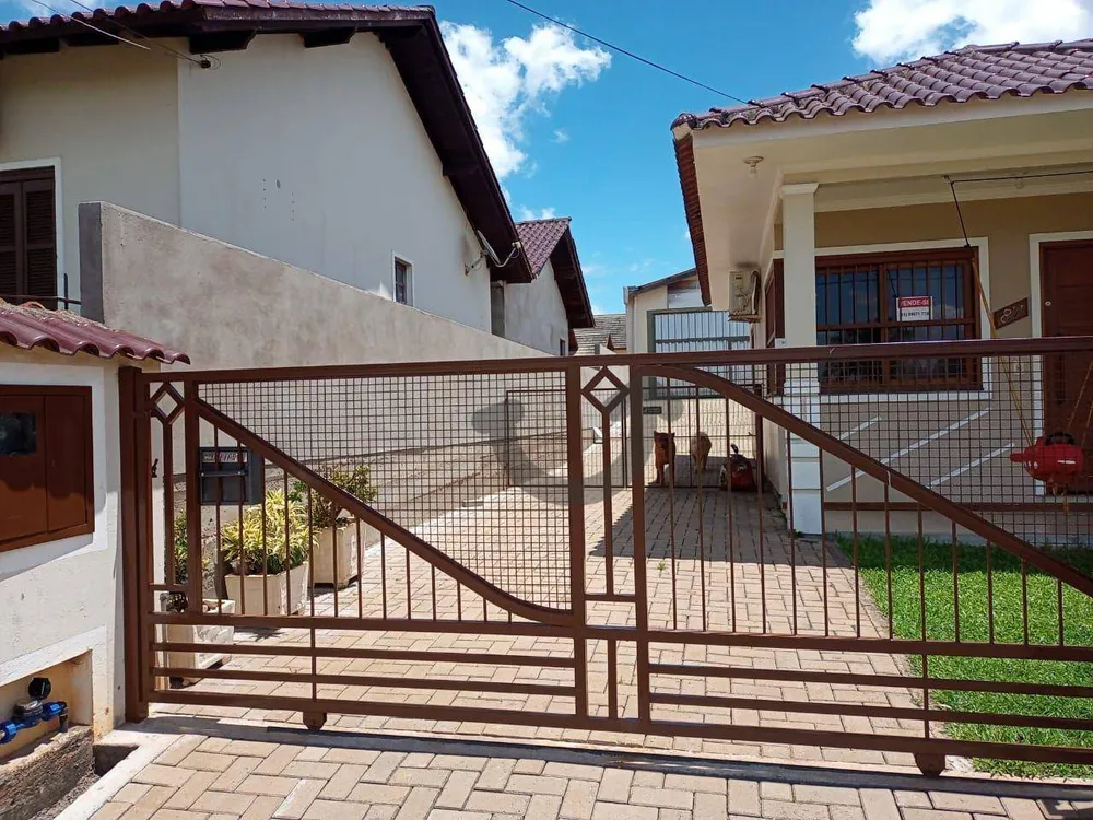Casa, 2 quartos, 215 m² - Foto 1