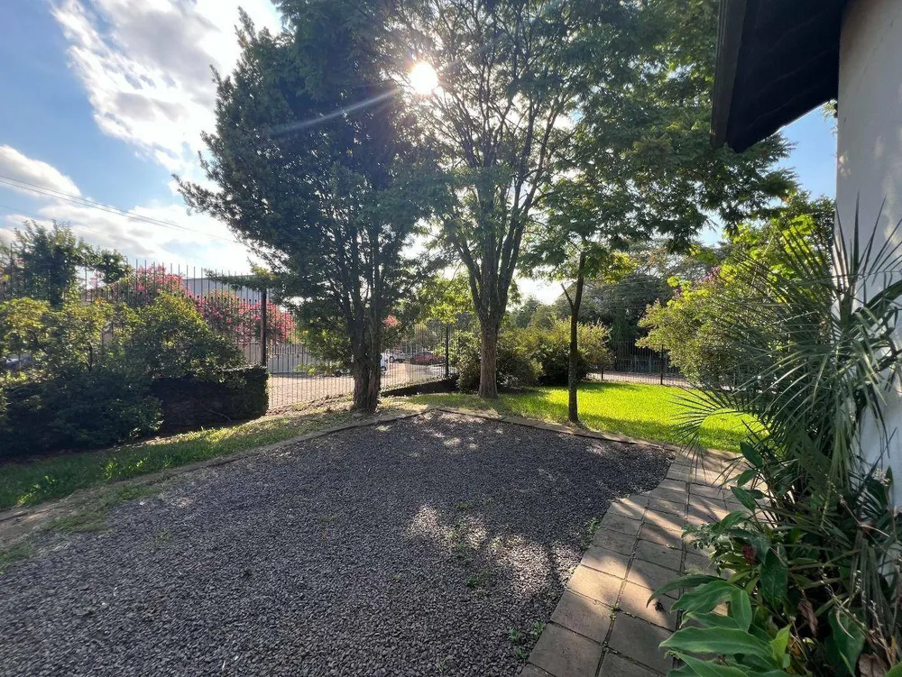 Casa, 4 quartos, 272 m² - Foto 3