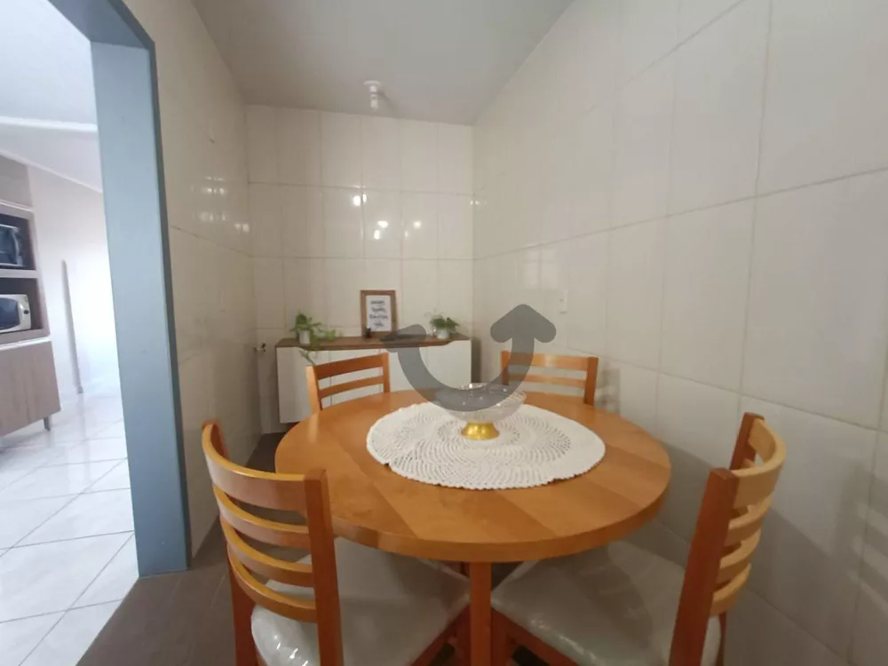 Casa à venda com 2 quartos, 95m² - Foto 4