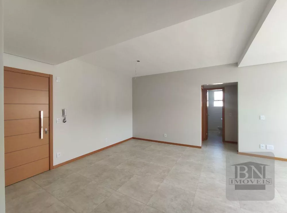 Apartamento à venda com 2 quartos, 94m² - Foto 2