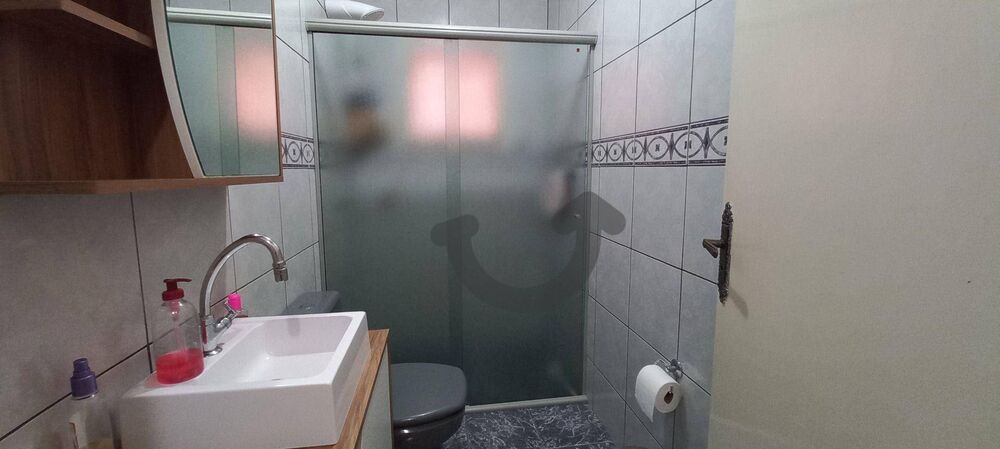 Casa à venda com 5 quartos, 201m² - Foto 8