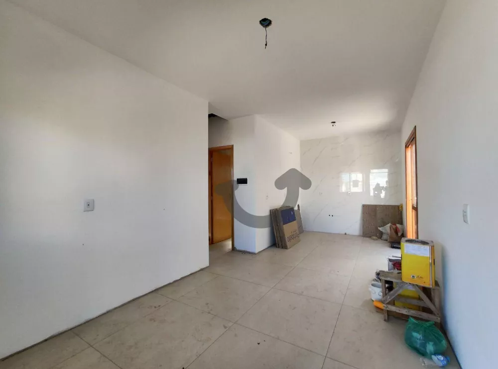 Casa à venda com 2 quartos, 50m² - Foto 2