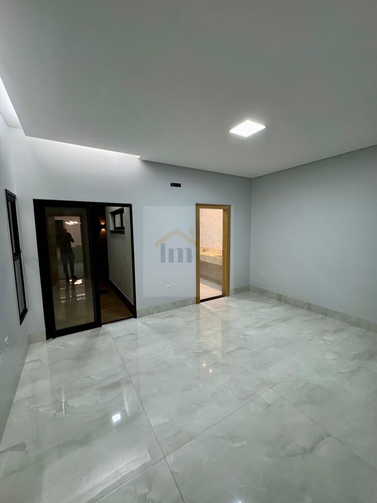 Casa, 3 quartos, 215 m² - Foto 3