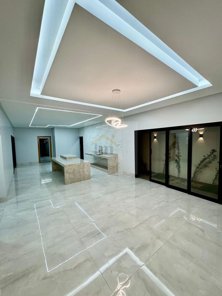 Casa, 3 quartos, 215 m² - Foto 2