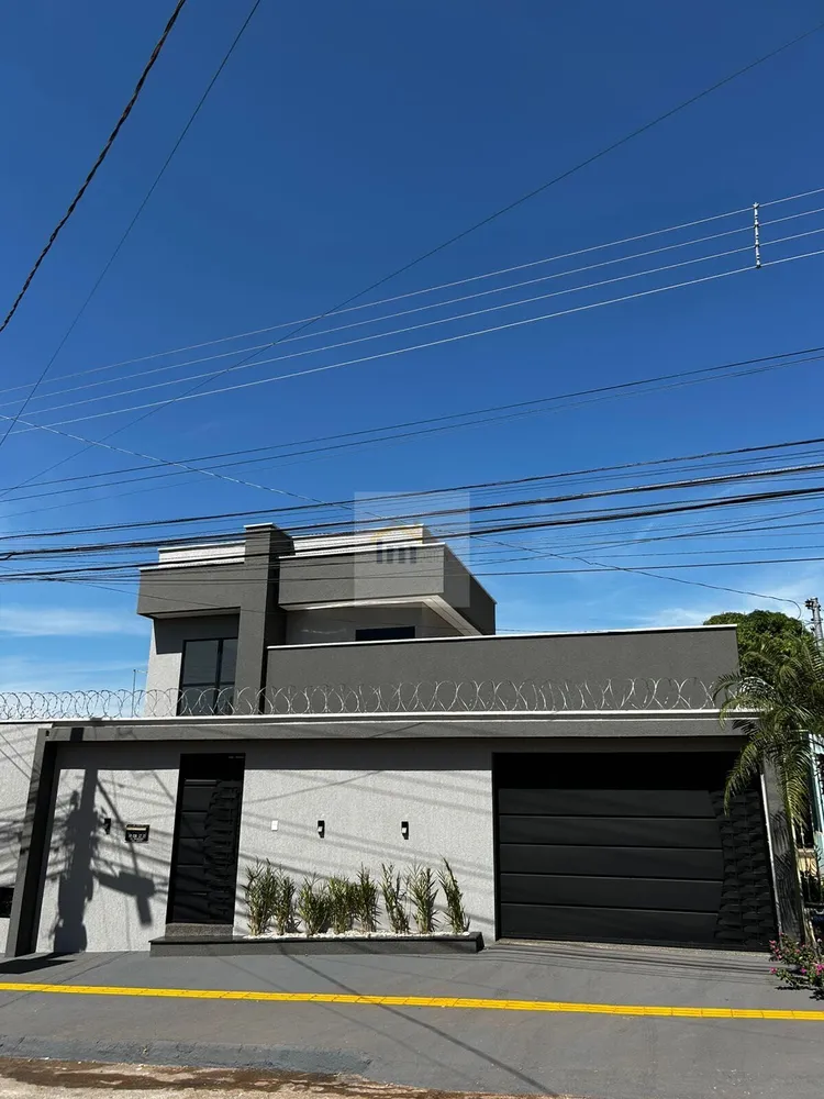 Casa, 3 quartos, 210 m² - Foto 3