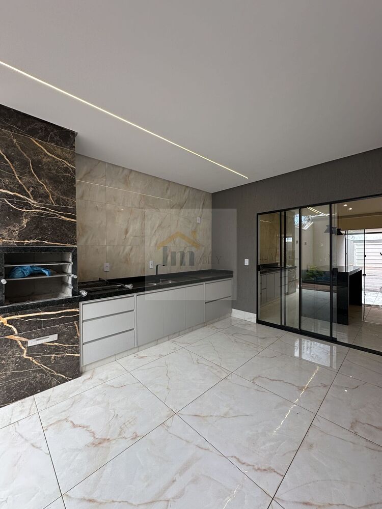 Casa à venda com 3 quartos, 138m² - Foto 2