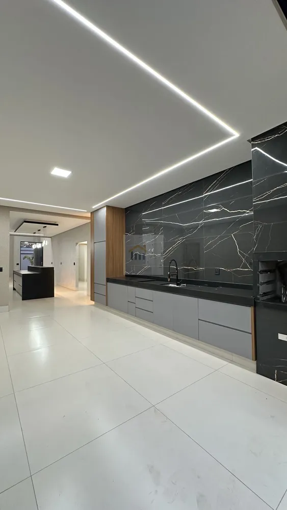 Casa, 4 quartos, 240 m² - Foto 13