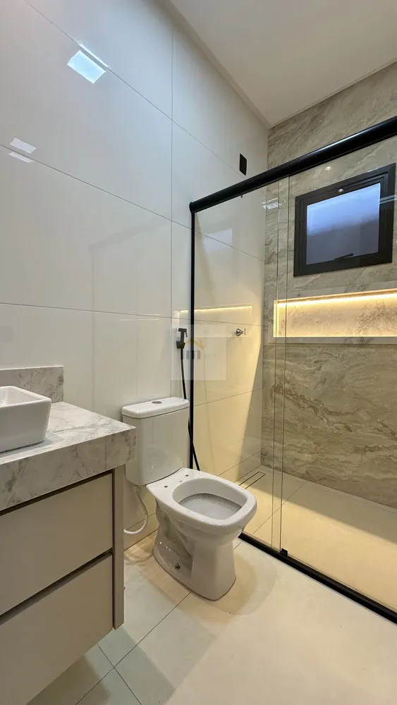 Casa, 4 quartos, 240 m² - Foto 11