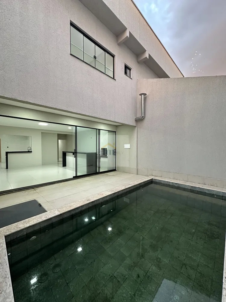 Casa, 3 quartos, 179 m² - Foto 2