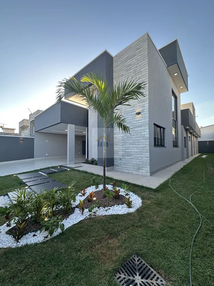 Casa, 3 quartos, 194 m² - Foto 1