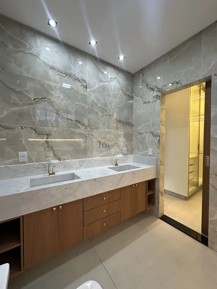 Casa, 3 quartos, 194 m² - Foto 3