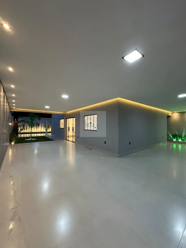Casa, 3 quartos, 233 m² - Foto 1