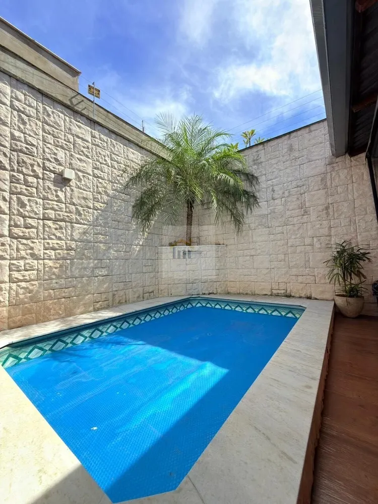 Casa, 3 quartos, 210 m² - Foto 7