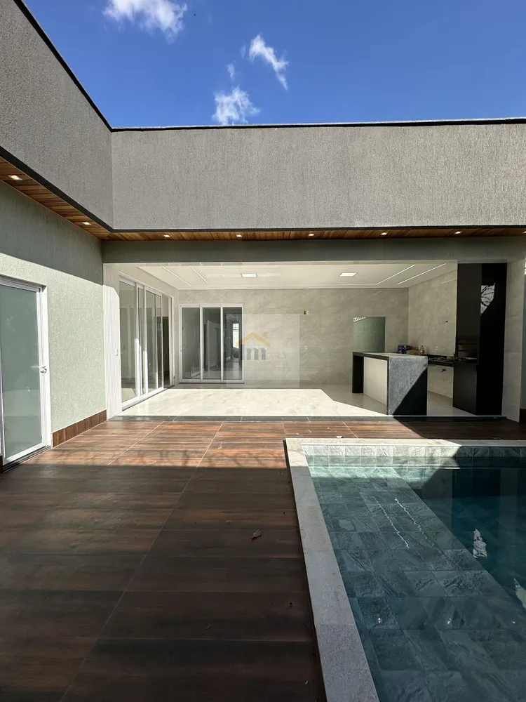 Casa, 3 quartos, 207 m² - Foto 1