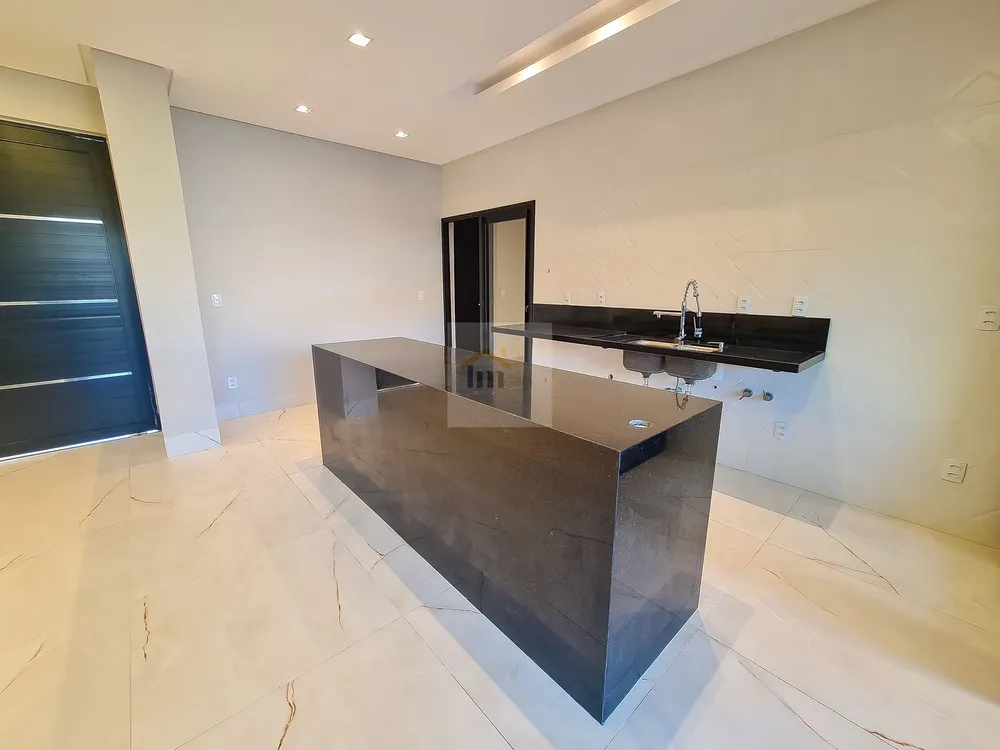 Casa, 3 quartos, 228 m² - Foto 8