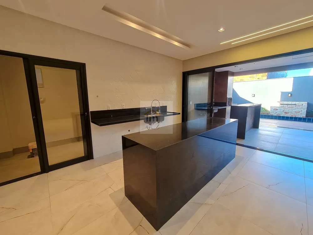 Casa, 3 quartos, 228 m² - Foto 13