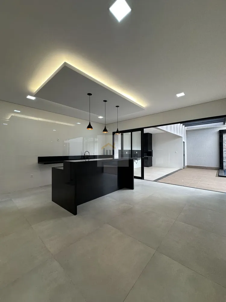 Casa, 3 quartos, 214 m² - Foto 3
