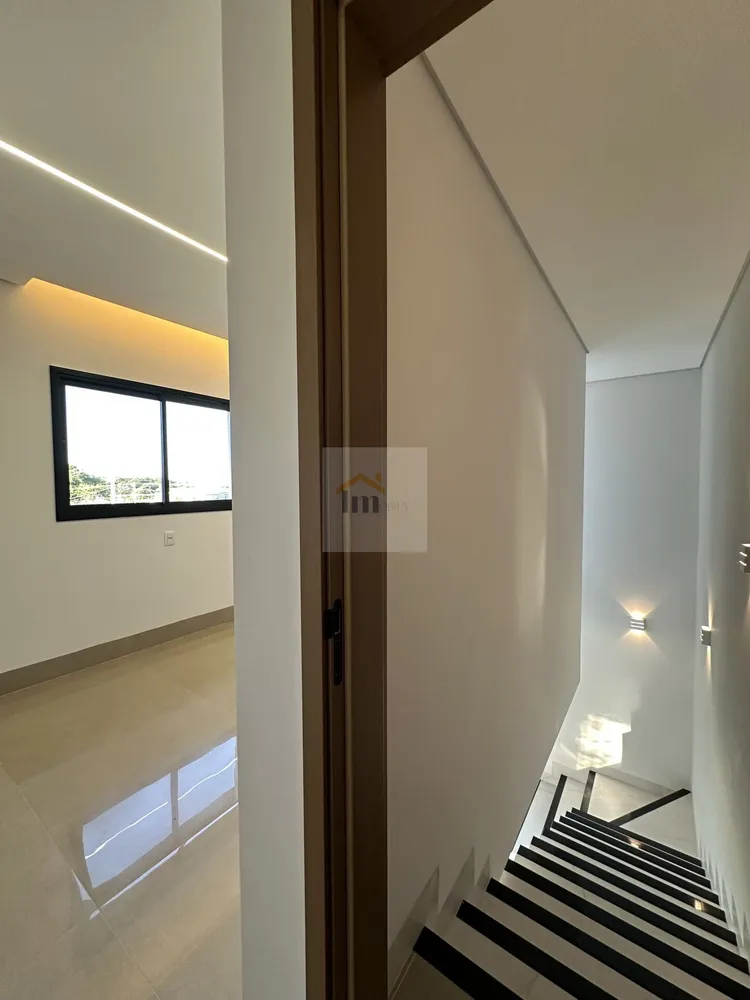 Casa, 4 quartos, 190 m² - Foto 1