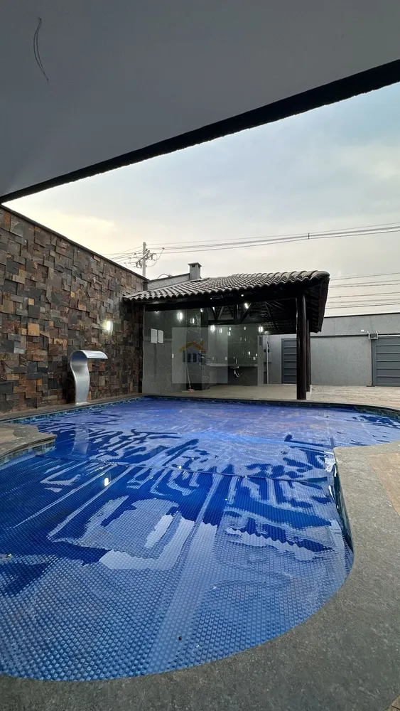 Casa, 3 quartos, 253 m² - Foto 1