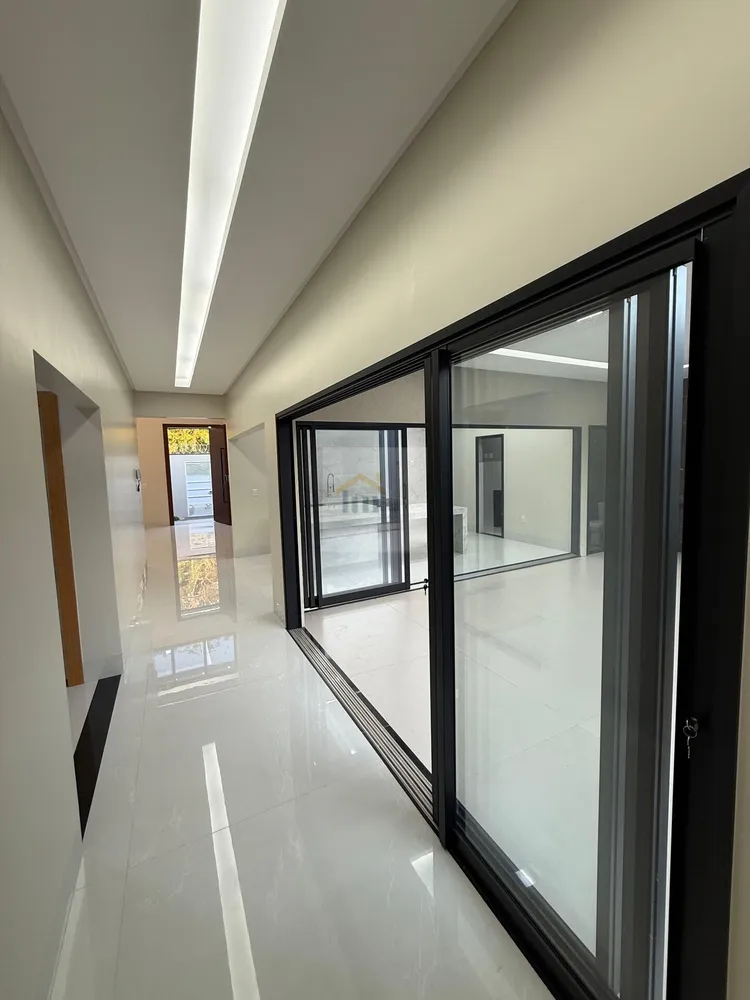 Casa, 3 quartos, 218 m² - Foto 3