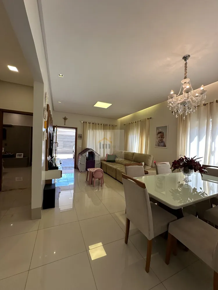 Casa, 3 quartos, 256 m² - Foto 11