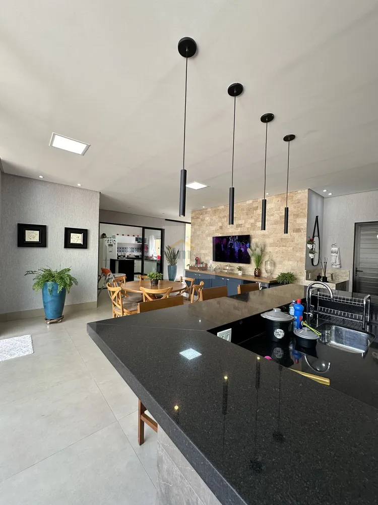 Casa, 3 quartos, 256 m² - Foto 19