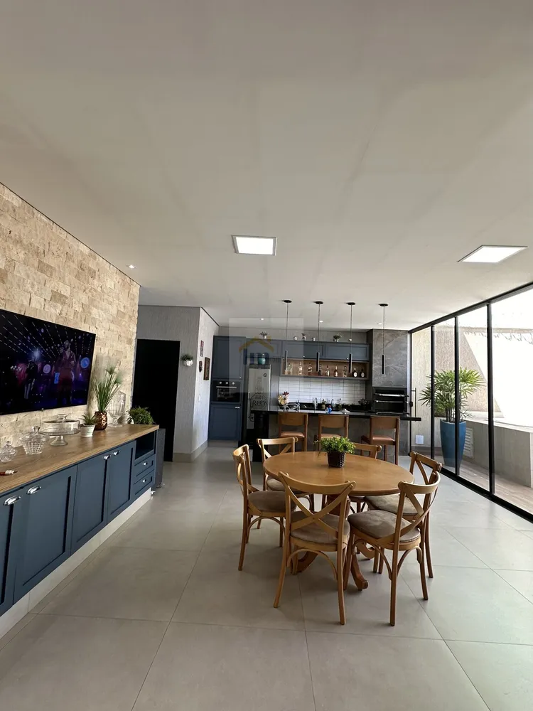 Casa, 3 quartos, 256 m² - Foto 15