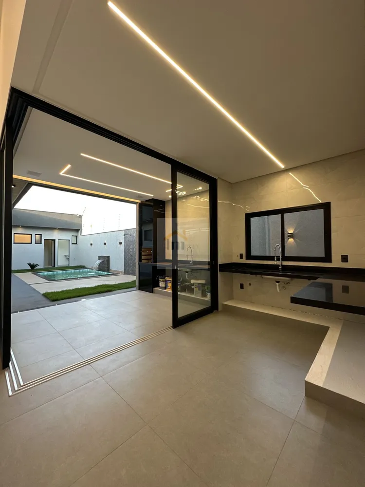Casa, 3 quartos, 174 m² - Foto 1