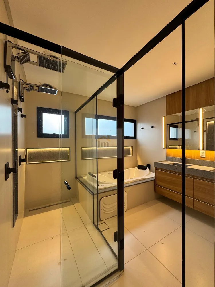 Casa, 3 quartos, 259 m² - Foto 1