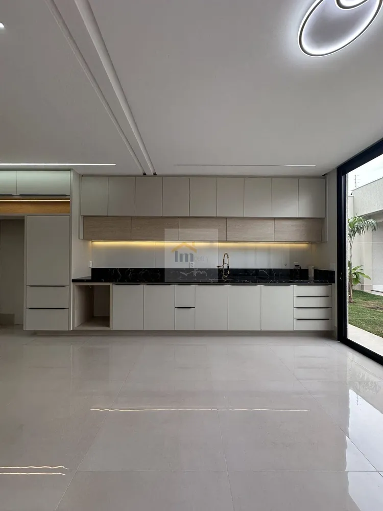 Casa, 3 quartos, 232 m² - Foto 3