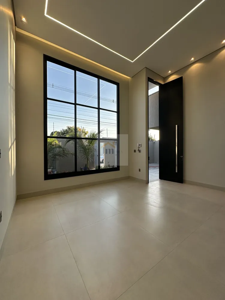 Casa, 3 quartos, 220 m² - Foto 1