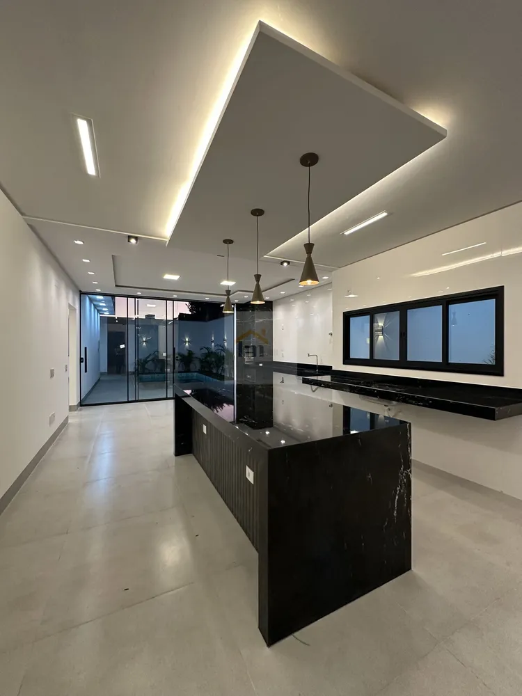 Casa, 4 quartos, 200 m² - Foto 3