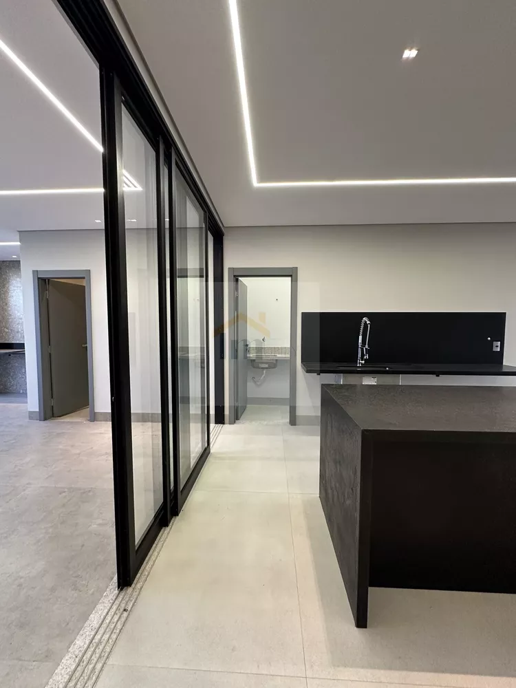 Casa à venda com 3 quartos, 220m² - Foto 6