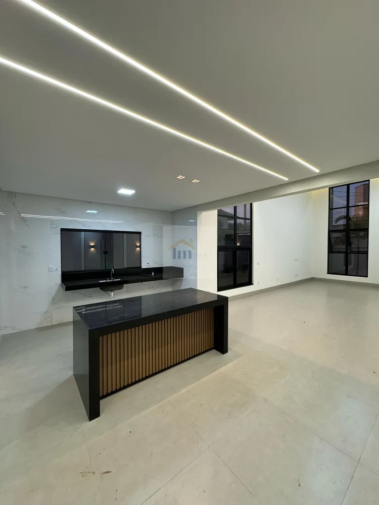 Casa, 3 quartos, 200 m² - Foto 3