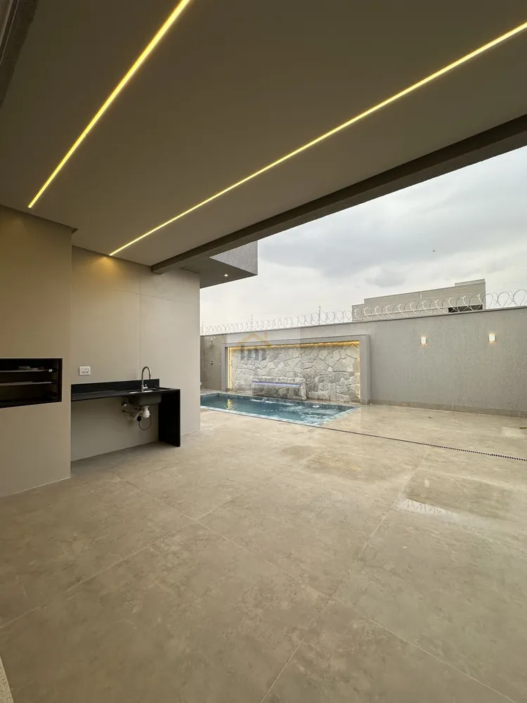 Casa, 4 quartos, 224 m² - Foto 3