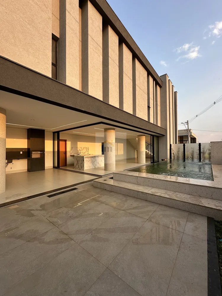 Casa, 3 quartos, 285 m² - Foto 4