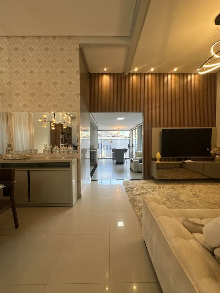 Casa, 3 quartos, 206 m² - Foto 2