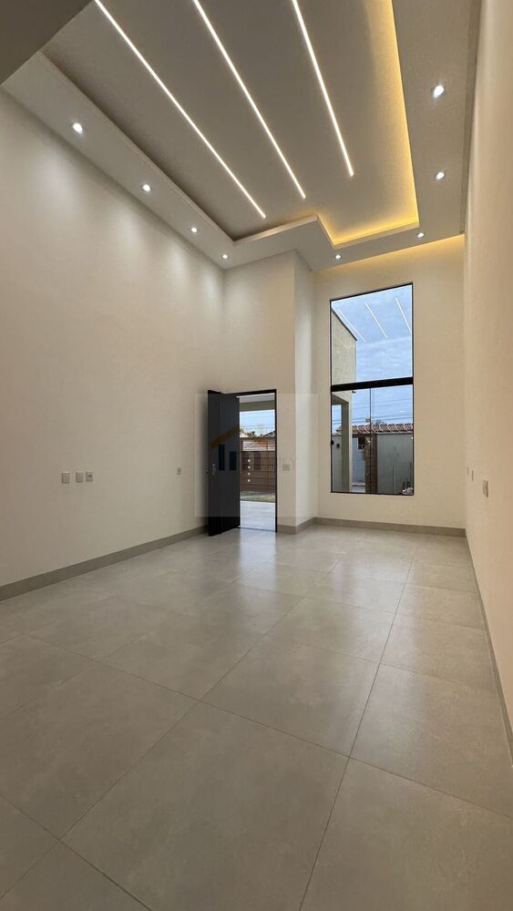 Casa à venda com 3 quartos, 180m² - Foto 1