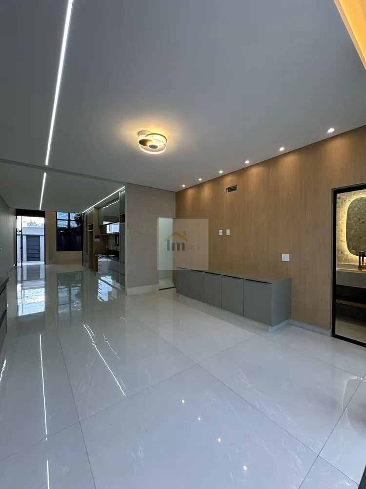 Casa, 4 quartos, 212 m² - Foto 2